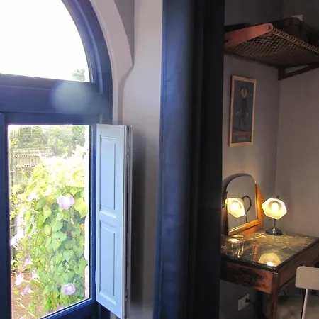 Bed and breakfast La Gare De D'hôtes 3*