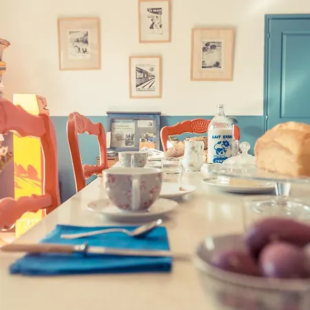 La Gare De D'hotes Oda ve Kahvaltı